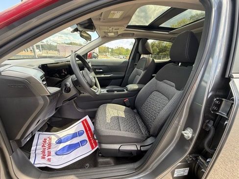 New 2025 Nissan Kicks SV w/ SV Premium Package image 12