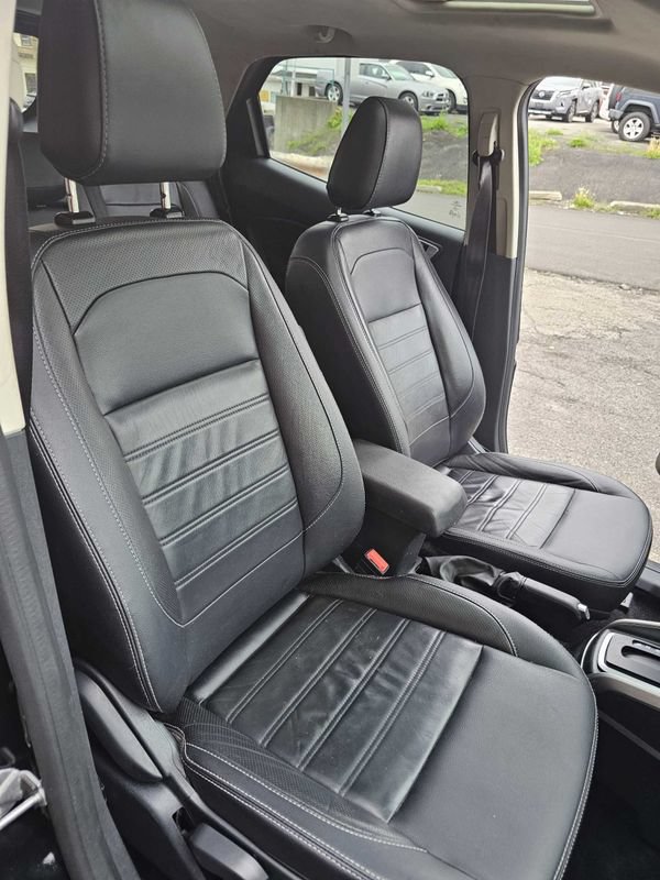 Used 2020 Ford EcoSport Titanium AWD/4WD image 16