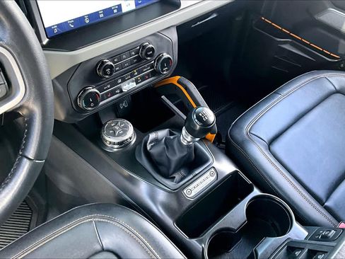 Used 2022 Ford Bronco Badlands AWD/4WD image 17