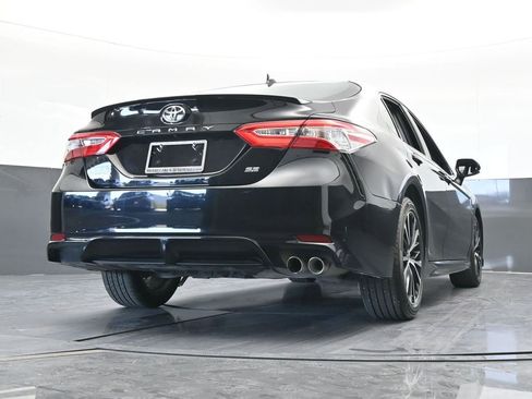 Used 2020 Toyota Camry SE image 53