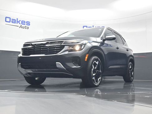 New 2026 Kia Seltos EX AWD/4WD image 41