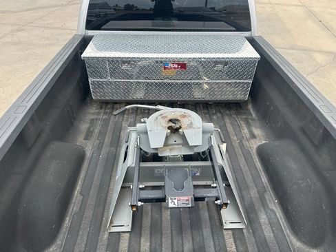 Used 2015 GMC Sierra 3500 SLT w/ Duramax Plus Package AWD/4WD image 32