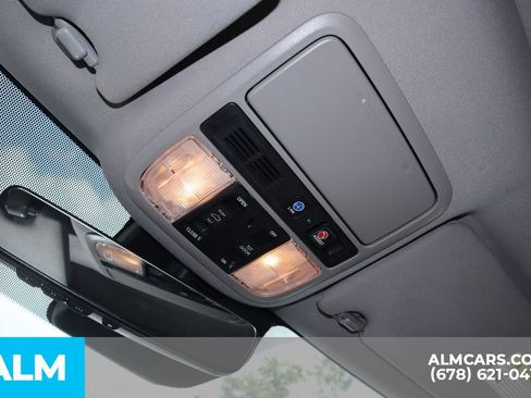 Used 2019 Honda Pilot Touring image 34