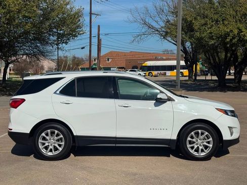 Used 2018 Chevrolet Equinox LT image 4