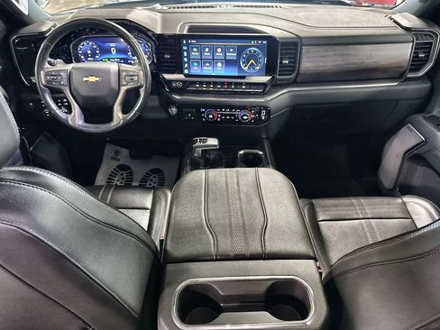 Used 2023 Chevrolet Silverado 1500 High Country AWD/4WD image 26
