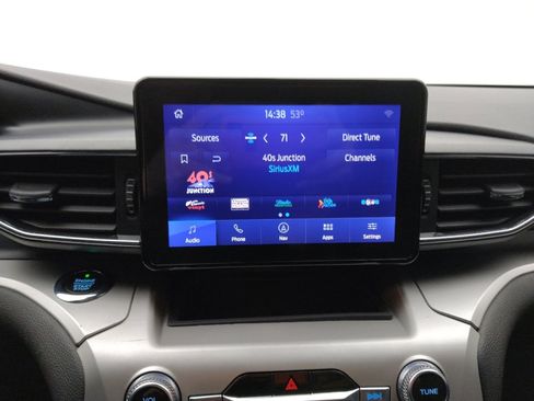 Used 2020 Ford Explorer XLT w/ Equipment Group 202A image 25