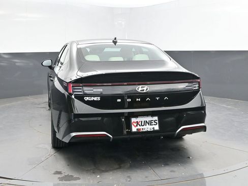 Used 2025 Hyundai Sonata SEL FWD image 6