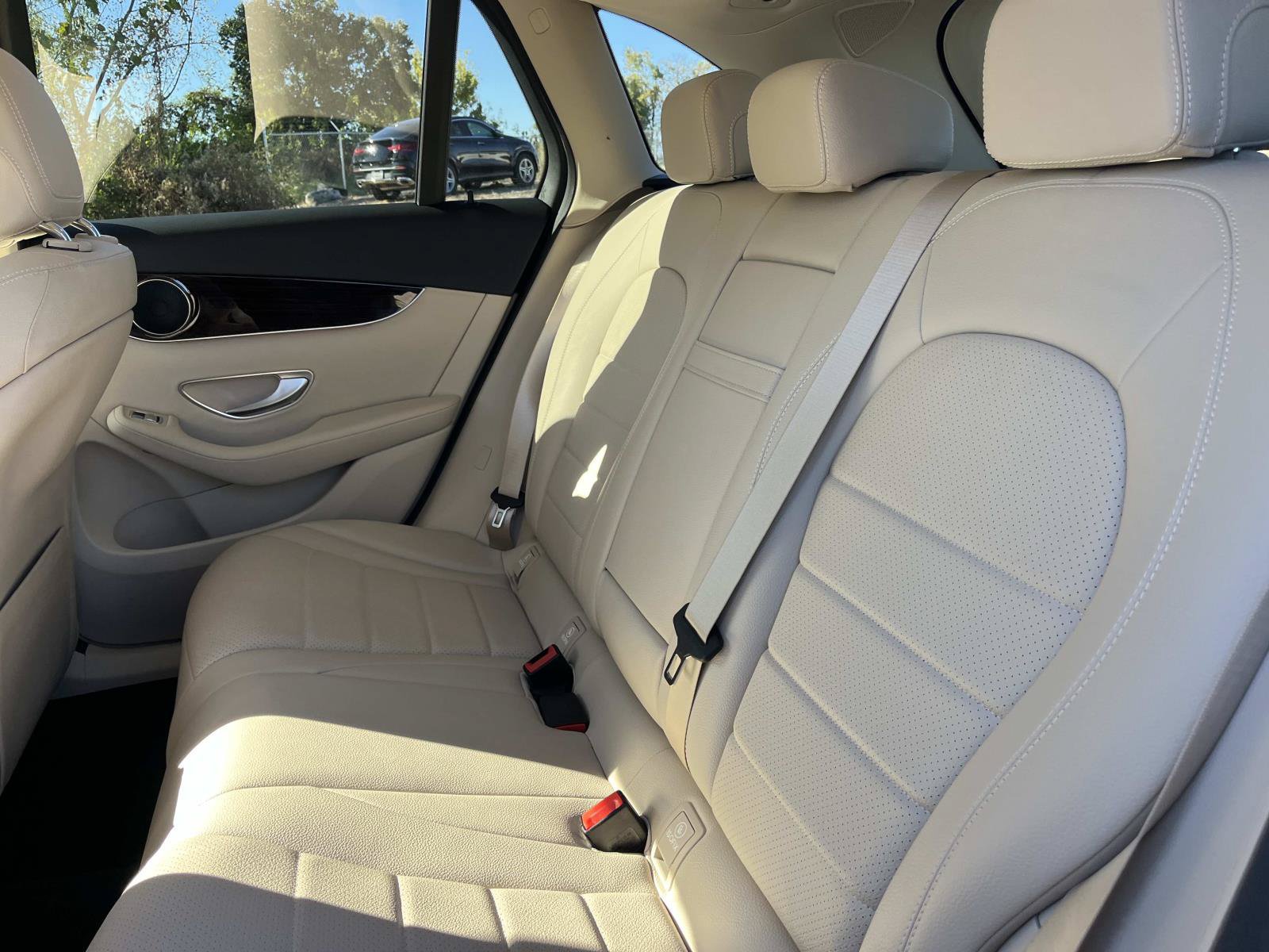 Certified 2022 Mercedes-Benz GLC 300 image 17