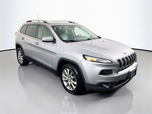 Used 2018 Jeep Cherokee Limited image 1