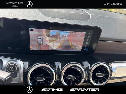 Used 2022 Mercedes-Benz GLB 250 image 28