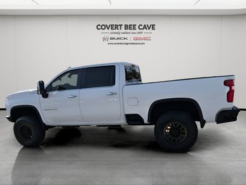 Used 2020 Chevrolet Silverado 2500 High Country w/ Z71 Off-Road Package image 6