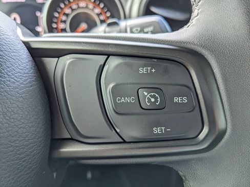 Used 2023 Jeep Wrangler Willys image 23