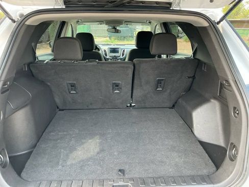 Used 2022 Chevrolet Equinox LT FWD image 17