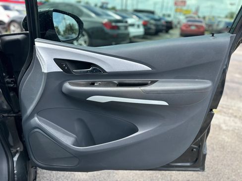 Used 2021 Chevrolet Bolt LT FWD image 22