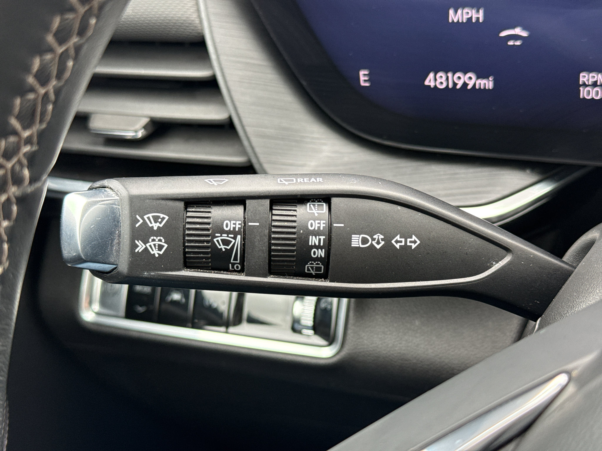 Used 2024 Buick Envision Preferred AWD/4WD image 18