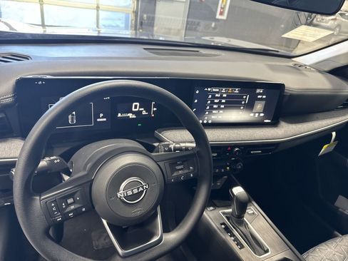 New 2026 Nissan Kicks SV w/ SV Premium Package image 29