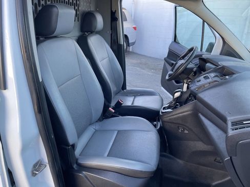 Used 2017 Ford Transit Connect XL image 9