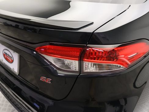 Certified 2022 Toyota Corolla SE FWD image 9
