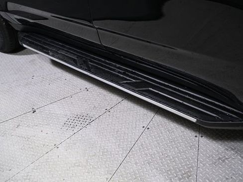 Used 2023 Chevrolet Tahoe LT image 11