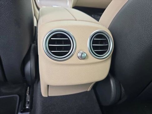 Certified 2019 Mercedes-Benz C 300 Sedan image 7