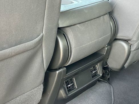 Used 2022 Chevrolet Silverado 1500 Custom AWD/4WD image 16