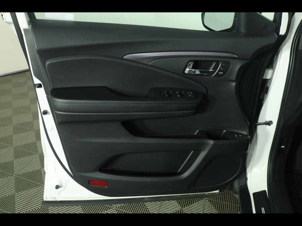 Used 2022 Honda Pilot Special Edition image 22