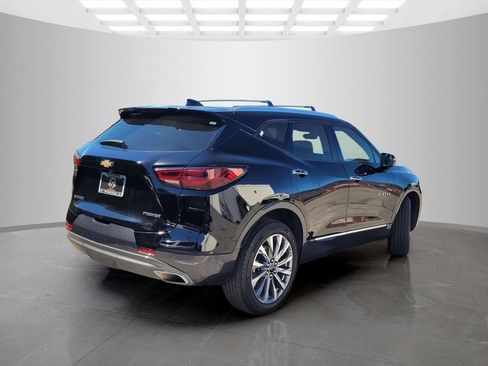 Used 2024 Chevrolet Blazer Premier FWD image 4