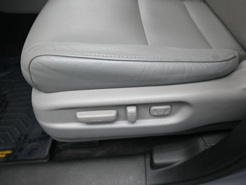 Certified 2019 Honda Pilot Touring image 13
