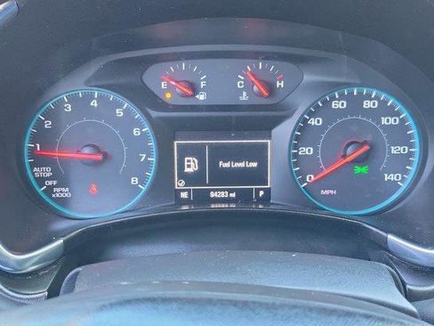 Used 2018 Chevrolet Equinox LS FWD image 29