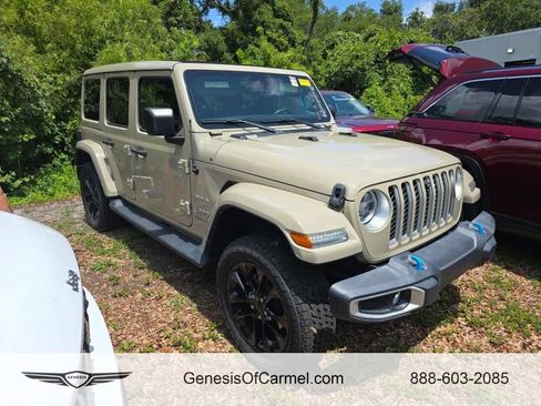 Used 2022 Jeep Wrangler Unlimited Sahara w/ Cold Weather Group AWD/4WD image 1