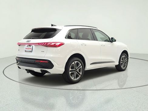 New 2026 Audi Q5 2.0T AWD/4WD image 5