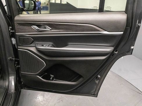 Used 2021 Jeep Grand Cherokee L Limited image 38