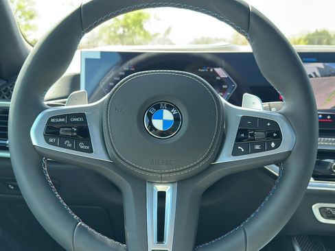 New 2026 BMW X5 M60i w/ Executive Package image 18