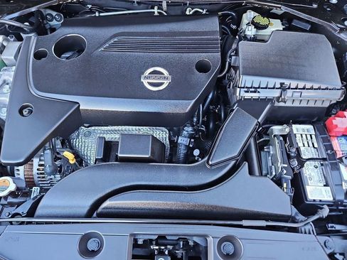 Used 2014 Nissan Altima 2.5 S w/ Display Audio Package image 21