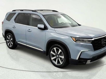 Used 2025 Honda Pilot Elite