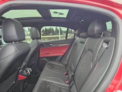 Used 2019 Alfa Romeo Stelvio Quadrifoglio image 20