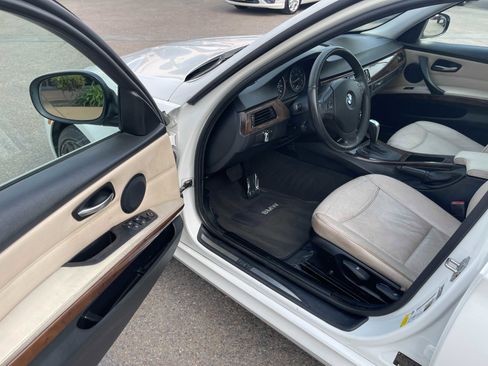 Used 2010 BMW 328i Sedan image 16