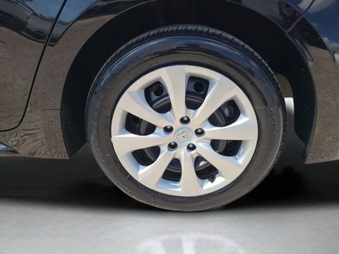 Used 2024 Toyota Corolla LE image 12