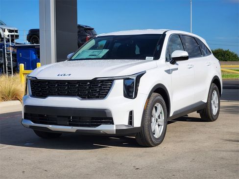 New 2026 Kia Sorento LX image 2