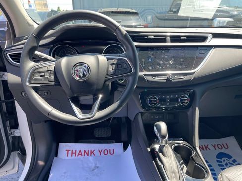 Used 2022 Buick Encore GX Essence w/ Experience Buick Package AWD/4WD image 14