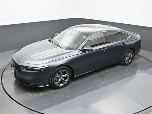 Used 2024 Honda Accord EX image 15