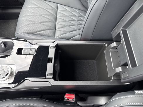 New 2026 Mitsubishi Outlander SEL Black Edition AWD/4WD image 18