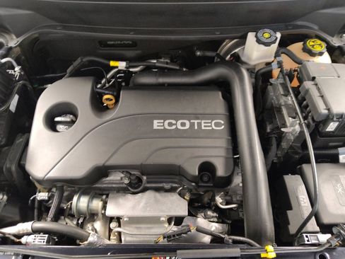 Used 2020 Chevrolet Equinox LT image 30