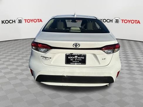 Used 2021 Toyota Corolla LE w/ Carpet Mat Package (TMS) image 6