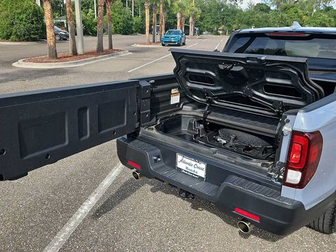 Used 2024 Honda Ridgeline Sport image 20