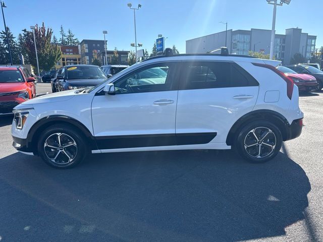 Certified 2024 Kia Niro FWD image 9