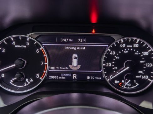 Used 2023 Nissan Rogue SV image 27