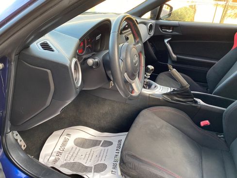 Used 2016 Scion FR-S image 31