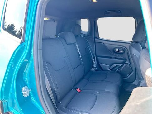 Used 2022 Jeep Renegade Altitude w/ Convenience Group image 27