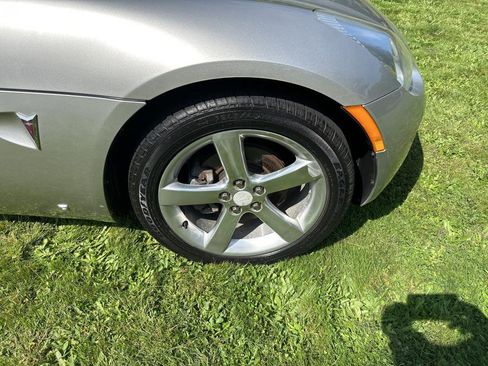 Used 2007 Pontiac Solstice Convertible w/ Premium Package image 34